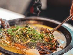 -鸣记脆皮烤鱼·海鲜烤鱼(三八广场店)