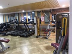 健身区-绿岛汤泉韩式休闲会所