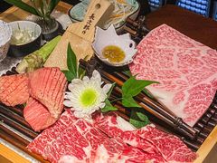 -铭牛烧肉·和牛海鲜自助(高新月牙湖店)