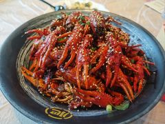 -肥肥虾庄·金牌油焖大虾(汉街SKP店)