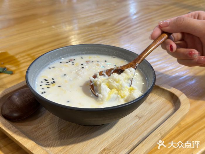 勺子米线·云南传统小吃市集(四方街店)图片
