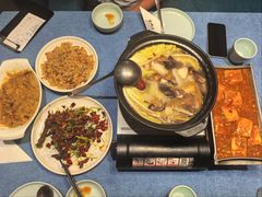 -香巴拉云南餐厅(华莱坞店)