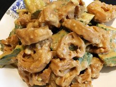 黄瓜拌油条-梅飞酒家(桑园路店)