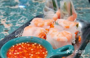 Tiger Shrimp Lemongrass Rice Paper Rolls
