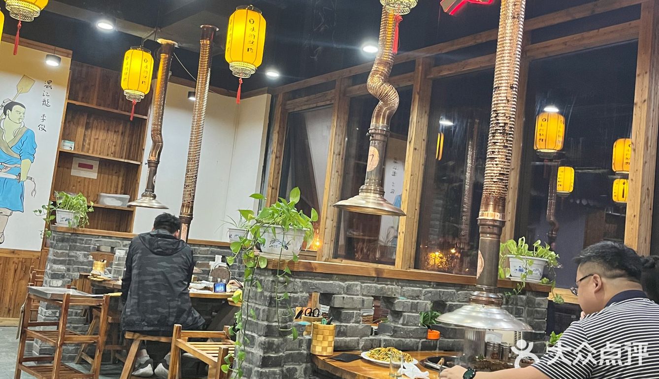 这家水浒烤肉还是坚持下来了