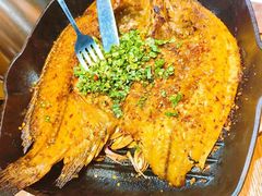 香茅草烤罗非鱼-云海肴·汽锅鸡·云南菜(美罗城店)