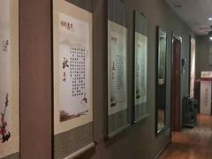 -莱蔻·圣灸堂·推拿艾灸(天山店)