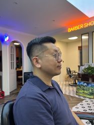 -理昂男士理发店 Barber shop