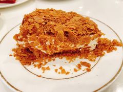 招牌巴黎酥-PETIT PARIS 小巴黎(凯德1818店)