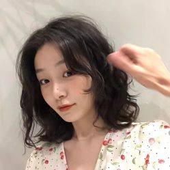 -SUNLON秀隆时尚烫染定制沙龙