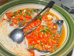 剁椒蒸鲜活鱼头-费大厨辣椒炒肉(正大广场店)
