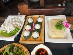 -大匠工房古船木艺术餐厅·猪肚鸡专门店(长白仙岛店)