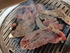 -汉城烤肉·黑金冠(华山路店)