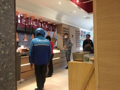 -东方既白(黄兴路大润发店)