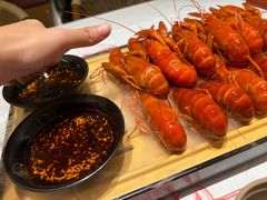 -肥肥虾庄·金牌油焖大虾(汉口城市广场店)