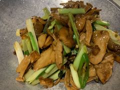 -卢大鲜鱼头捞饭(美利广场店)