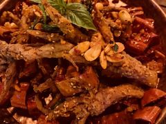 -SISTERS BAR RESTAURANT川意酒馆(嘉善老市H楼店)