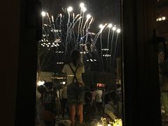 窗外烟火-WOLFGANG PUCK KITCHEN & BAR(迪士尼小镇店)