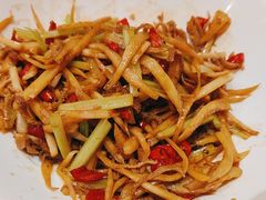 -辛香味烧鱼馆·非遗技艺·排骨红烧肉(光谷医药园店)