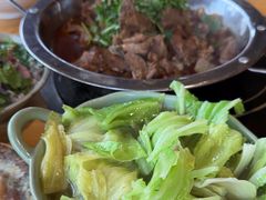 -大众跷脚牛肉馆·非遗传承单位(峨眉山店)