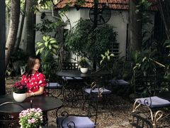 -La Villa French Restaurant