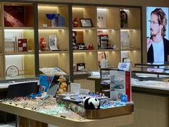 -吴良材眼镜(美罗城店)
