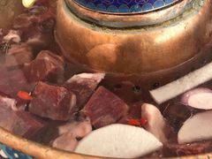 -毛辣果·贵州红酸汤牛肉火锅(西单店)