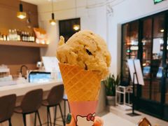 -Fridi Patisserie Cafe