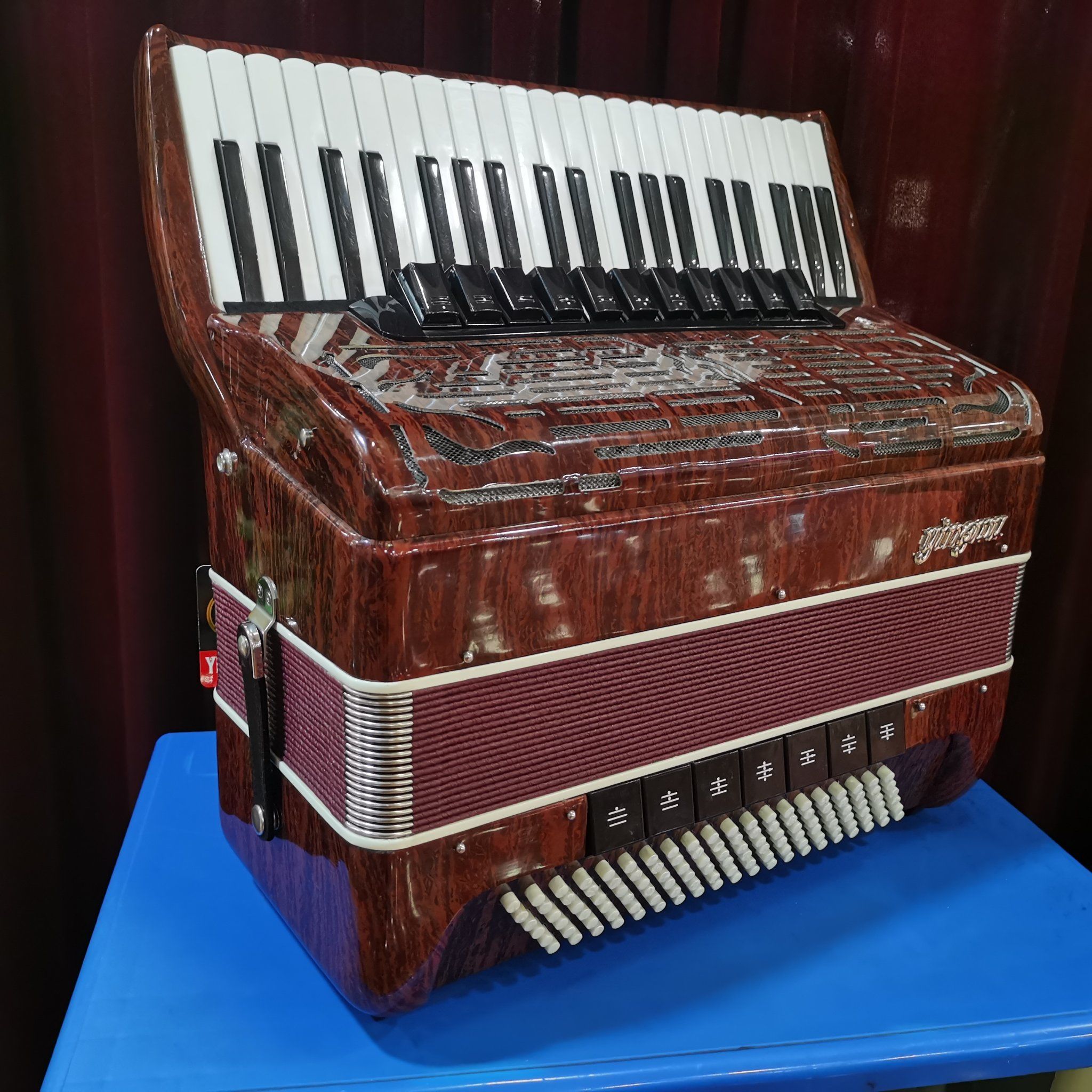 鹦鹉牌1204贝司手风琴「雅马哈卡瓦依