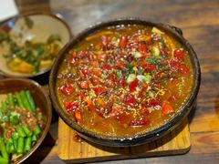 -有红鸡毛店·砂锅菜(抚琴夜市店)
