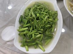 清炒水芹-溱湖八鲜菜馆