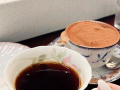 -Café Monson