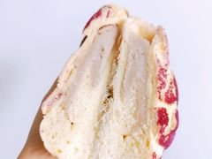 奶酪芋头山-奈雪的茶(大连新玛特店)