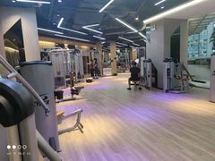 -威克健身游泳(万菱汇店)