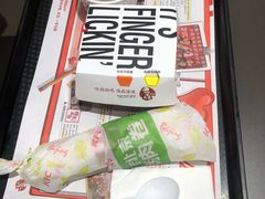 -肯德基(尖岭万达店)