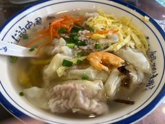-长人馄饨铺(解放街店)