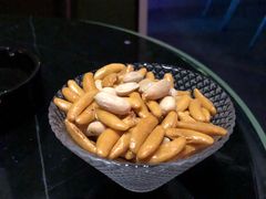 -TASTE ROOM Bar