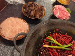 -渝井巷重庆老火锅(沈阳吉祥店)