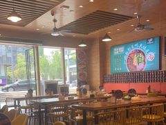 大堂-伊麦佳兰州牛肉面清真美食店