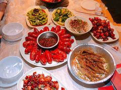 -巴厘龙虾·榜首油焖大虾(音乐学院·沿江酒馆店)