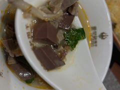 羊杂汤-蒙古人烤羊大师·绿野餐厅(工农大路店)