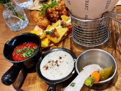 -Mark&Mars Restaurant