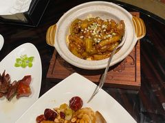 鲜腐竹鱼香茄子煲-北京四季酒店·采逸轩