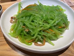 -小镇大厨新概念复合中餐厅(万达广场大连高新店)