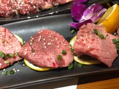 招牌极上厚切牛舌-丸藏和牛烧肉专门店(园区师惠坊店)