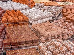 -Laderach 莱德拉(上海环贸iapm店)