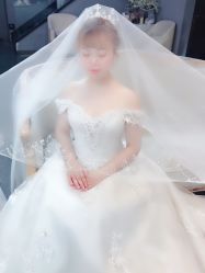 -艾米丽婚纱礼服