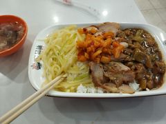 -齐品达烤肉饭(百联美食城店)