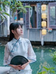 -一揽芳华汉服旗袍体验馆(拙政园店)