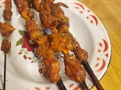 红柳烤肉-老钟家烤羊排·敦伊阁清真餐厅胡羊焖饼